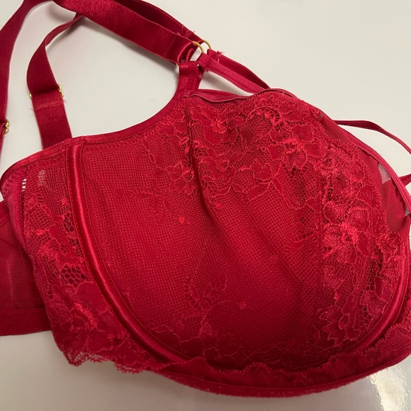 Red laced bra 30 K - Picture 2 of 4